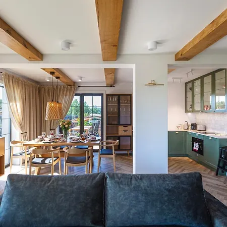 Lisie Sprawki Villa