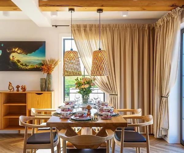 Lisie Sprawki וילה *