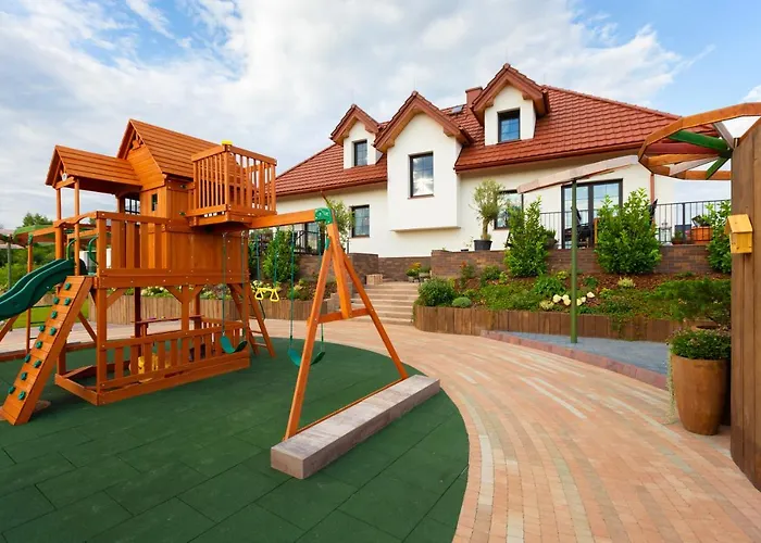 וילה Lisie Sprawki